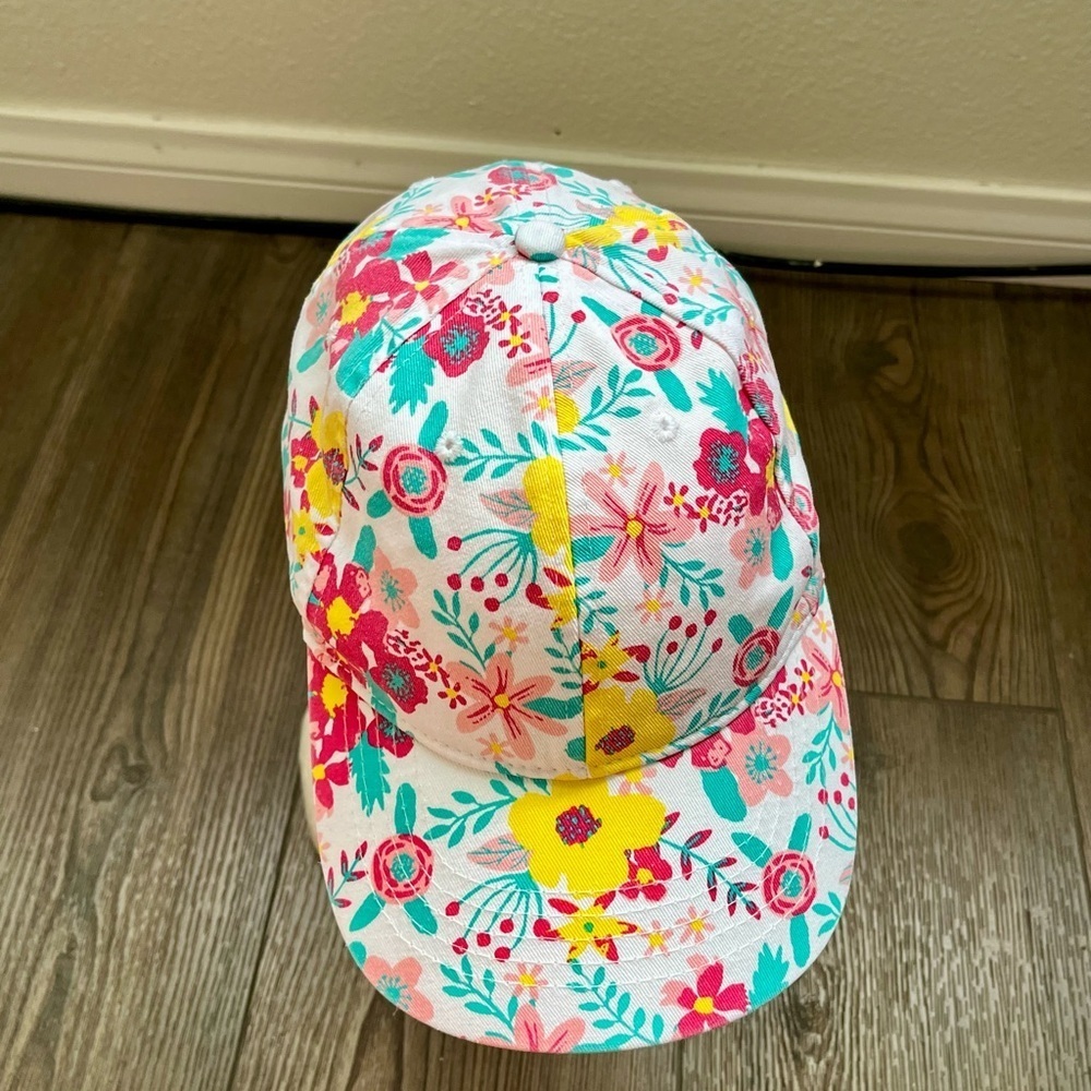 Floral Patterned Cap - Picture 5 of 8